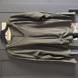 Wild Fable green long sleeve hooded top